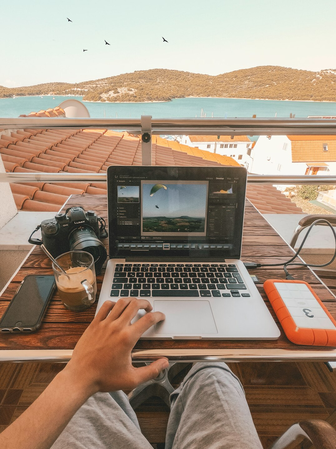 croatian programmer at work